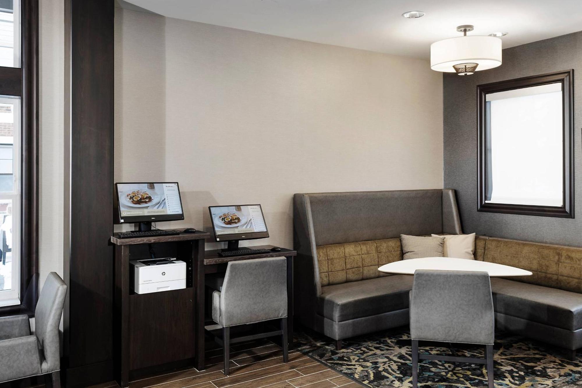 Residence Inn By Marriott Milwaukee Brookfield Esterno foto